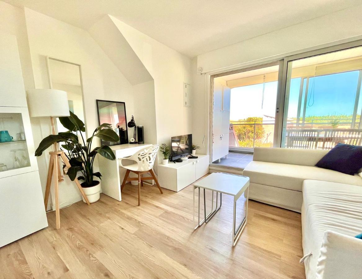 Appartement Entre La Lagune Et La Mer Avec Piscine, Direct Plage, Vue Partielle Mer แซงต์-ซีเปรียง ภายนอก รูปภาพ